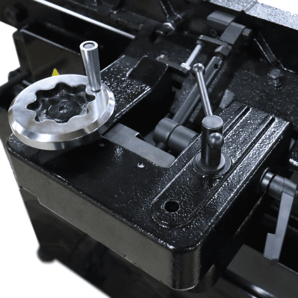 ●The Coalition / Stra8 〜 Scorpion 8″ Helical Parallelogram Jointer • Canadian Woodworker