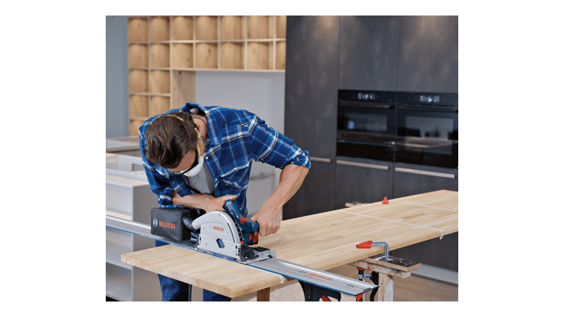Bosch 18 Volt 5.5" Track Saw Kit w/ 8 Amp Battery and Charger