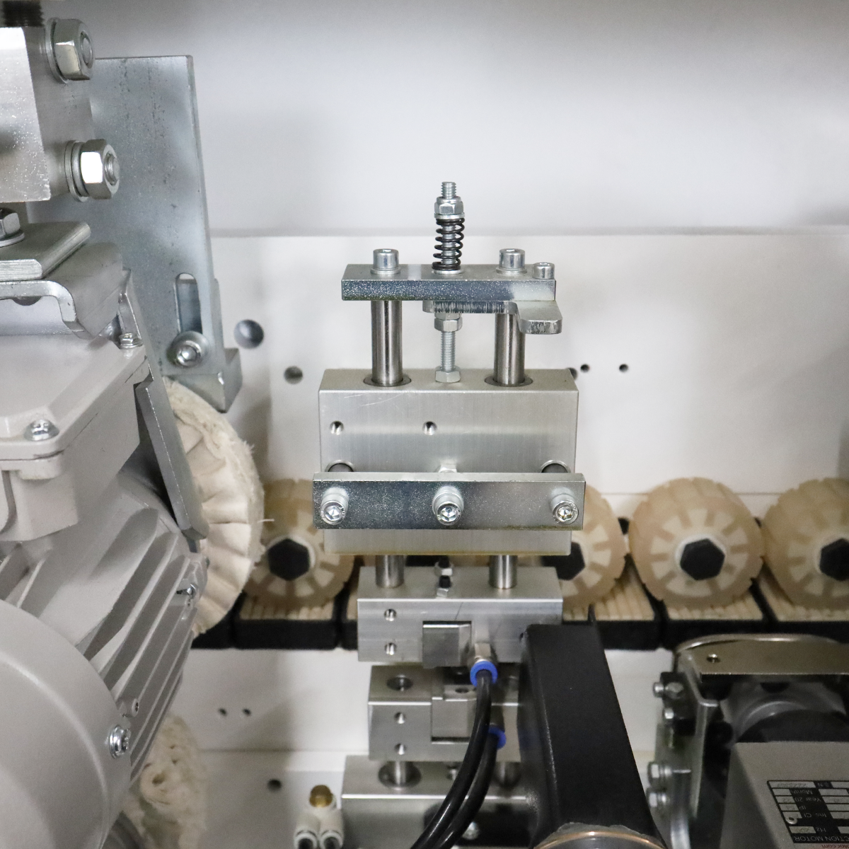 Roi “EU” Series Pre-Milling 3mm Edgebander